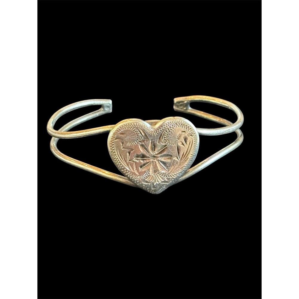 Vtg Small Sterling Silver Etched Heart Cuff Bracelet 12.66g 5.75”